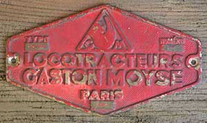 Fabrikschild Gaston Moyse, Paris: Fabriknummer: 2011, Baujahr: 1964. Messingguss rautenfrmig, Riffelgrund mit Rand. BxH = 260 x 150 mm. Das Schild ist von der Franzsischen SNCF-9NS500.