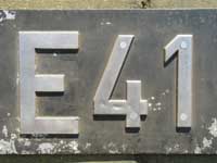 Deutschland (BRD), Lokschild der DB: E41 357, Niet-Aluminium-Rund (NAlR). E+Platte:Gusskörper, 357 genietet!