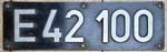Deutschland (DDR), Lokschild der DRo: E42 100, Niet-Aluminium-Gro (NAlG). Ein sehr schner Satz mit Erffnungsplakette.