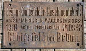 Fabrikschild Br�nn-K�nigsfelder Maschinenfabrik, K�nigsfeld bei Br�nn. Fabriknummer: 10942, Baujahr: 1918. Eisenguss rechteckig, glatt mit Rand. BxH =&nbsp;273 x 160 mm.