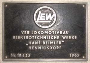LEW 10425, 1965, Aluguss, Riffelgrund mit Rand,  von E251 015, 300x215mm