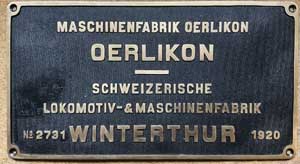 Fabrikschild Maschinenfabrik Oerlikon, Oerlikon, Schweizerische Lokomotiv-&Maschinenfabrik Winterthur. Fabriknummer: 2731, Baujahr: 1920. Messingguss rechteckig, Riffelgrund mit Rand. BxH = 351 x 1500 mm. Das schöne Fabrikschild ist von der SBB Ce6/8 II, Nr. 14272.