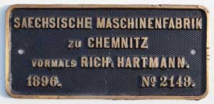 Fabrikschild Saechsische Maschinenfabrik zu Chemnitz. Fabriknummer: 2148, Baujahr: 1896. Messingguss rechteckig, Riffelgrund mit Rand (GMsmR). Das Schild ist von der DSB K 514.