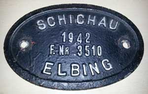 Die Lok ist von der DRB / DB 50 1809 / DB 051 809, Ersatzschild vom Aw Freimann, zu erkennen am "R" gro geschrieben bei "F. NR".