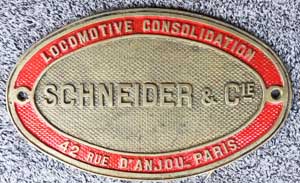 Fabrikschild Schneider&Cie, Paris: Fabriknummer: 4415, Baujahr: 1927. Messingguss, oval, grober Riffelgrund mit Rand. BxH = 320 x 195 mm. Das Schild ist von der Lokomotive TCDD 45.505, ex. Orientbahn, Nr. 244.