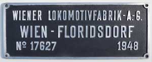 Fabrikschild Wiener Lokomotivfabrik-A.-G. Wien-Floridsdorf. Fabriknummer: 17627, Baujahr: 1948, Aluminiumguss, rechteckig, Riffelgrund mit Rand. Das Schild ist von der CFL-55.17, ex. 42 2741. BxH = 460 x 180 mm.