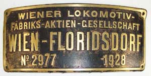Fabrikschild WLF-Floridsdorf, Fabriknummer: 2977, Baujahr: 1928, Messingguss rechteckig, Riffelgrund mit Rand. Domschild. Das Schild ist von der BBÖ 378.117