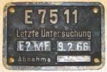 DRG Innenschild E75. letzte Untersuchung, Messingguss, Riffelgrund mit Rand