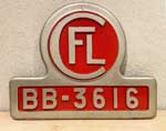 Luxembourg, Lokschild der CFL (Société Nationale des Chemins de Fer Luxembourgeois): BB - 3616, Polyester, Sonderform, rot lackiert. BxH = 455 x 302 mm. Die Lok wurde Bügeleisen, bzw. Fer à repasser genannt. Sie war zu Lebzeiten auf die Stadt Düdelingen (Dudelange) getauft.