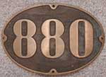 Dnemark, Danske Statsbaner (DSB), Lokschild 880, Baureihe D. Messingguss oval, Riffelgrund mit Rand. BxH = 470 x 320 mm