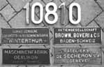 Schweiz, SBB Ae 4/6 10810, SLM 3843/1944, BBC / MFO / SAAS, Abnahme 31.05.1945, Ausmusterung 30.04.1982, Stahlblech verchromt, Fabrikschilder: Alu-Guss mit Rand, Ziffern verchromt.