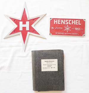 Schilder + Betriebsbuch DH240 22-01 Henschel 25098, 1955, GAlmR 240PS-Stangenlok