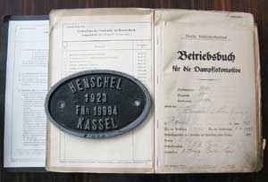 Fabrikschild und Betriebsbuch der DB 39 061