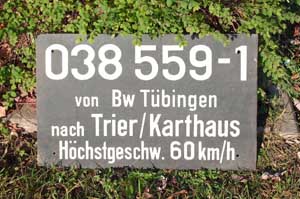 DB, 038 559-1, Schild für die Überführung