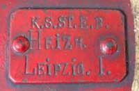 Zugschlussscheibe Königlich-Sächsische-Staatseisenbahn, Detail: Heizhaus Leipzig I.
